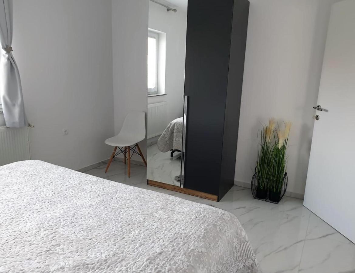 Premium Apartments Adore Novalja Bagian luar foto
