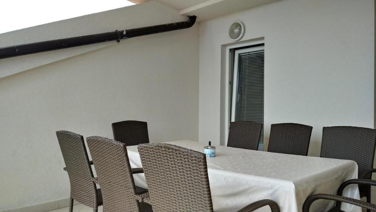 Premium Apartments Adore Novalja Bagian luar foto