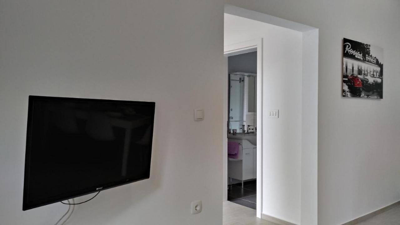 Premium Apartments Adore Novalja Bagian luar foto